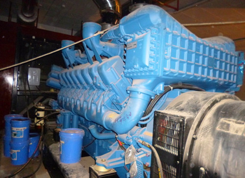 德國奔馳MTU發(fā)電機發(fā)動機維修保養(yǎng)