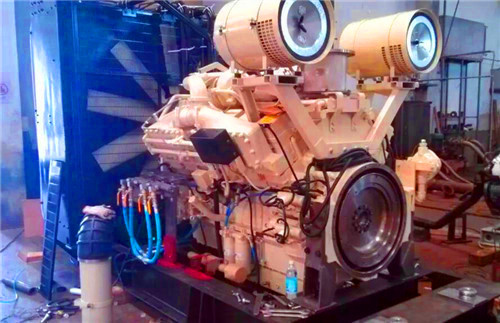 淮安維修康明斯柴油發(fā)電機750千瓦代理商