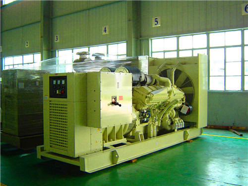 江東租賃移動(dòng)式柴油發(fā)電機(jī)去哪找?康明斯偉力發(fā)電機(jī)規(guī)格型號(hào)參數(shù)、特點(diǎn)有什么？