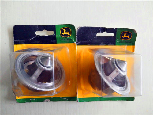 約翰迪爾收割機(jī)四缸發(fā)動機(jī)配件強(qiáng)鹿4045發(fā)動機(jī) 恒溫器節(jié)溫器RE501052恒溫器殼體R105806