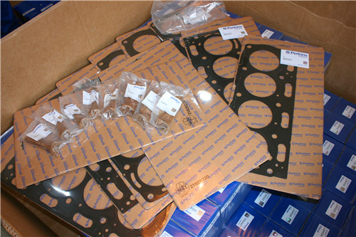 四缸珀金斯發(fā)動(dòng)機(jī)原廠啟動(dòng)馬達(dá)要多小錢？