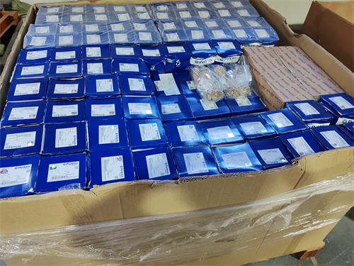 珀金斯柴油發(fā)電機(jī)主要零配部件