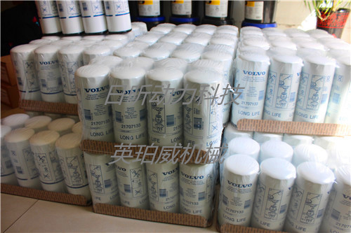 沃爾沃TAD733GE發(fā)電機柴油濾芯：性能、保養(yǎng)與更換全攻略