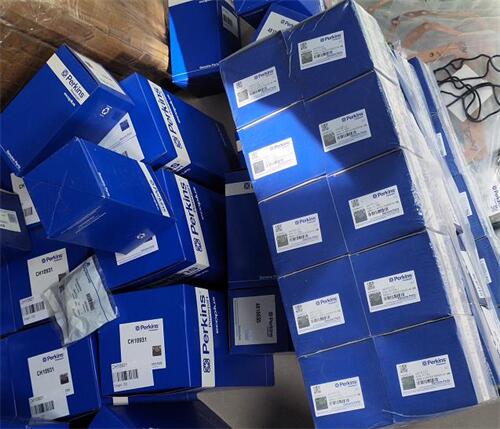 探秘珀金斯1104發(fā)動(dòng)機(jī)的“燃油衛(wèi)士”——柴油格型號全解析